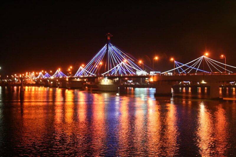 Da Nang: 4 Hours City Exploration and Local Food Tour - Experience Highlights
