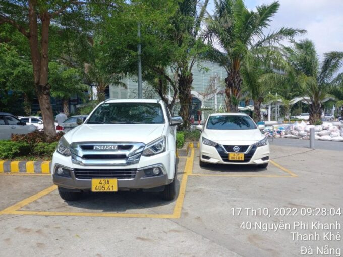 Da Nang Airport: Private Car to Da Nang or Hoi an Hotel - Vehicle Options