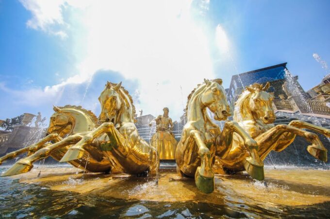 DA NANG: BA NA HILLS – GOLDEN BRIDGE FULL DAY TOUR - Cable Car Ride