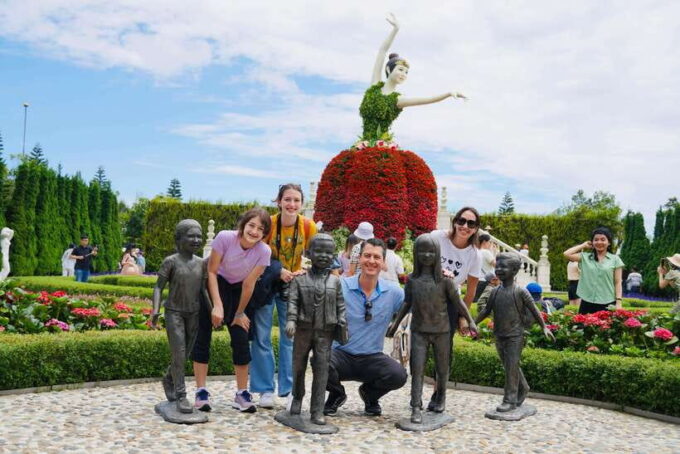 Da Nang: Ba Na Hills Tour With Guide and Transfer - Pickup and Transportation