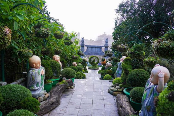 Da Nang: Ba Na Hills Tour With Guide and Transfer - Guided Tour and Activities