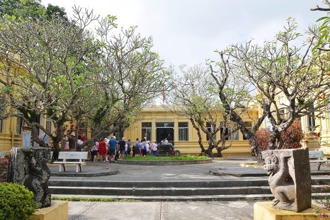 Da Nang Cham Museum Tour History, Foodie,Coffee by Walking Tour - Han River Walk