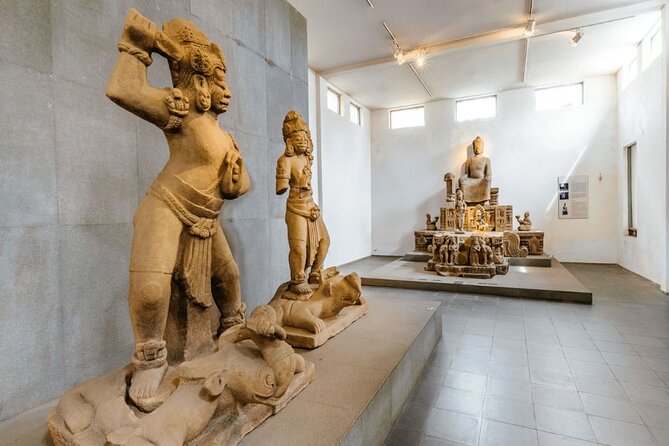 Da Nang Cham Museum Tour History, Foodie,Coffee by Walking Tour - Han Market and Coffee