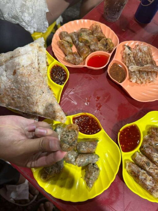 Da Nang City: Street Food Private Tour by Motorbike/Car - Customer Testimonials