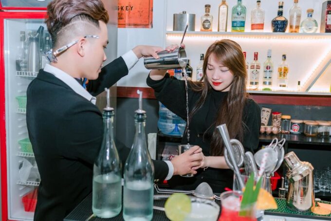 Da Nang: Experience Making Cocktail With Pro Bartender - Hotel Pickup and Drop-off