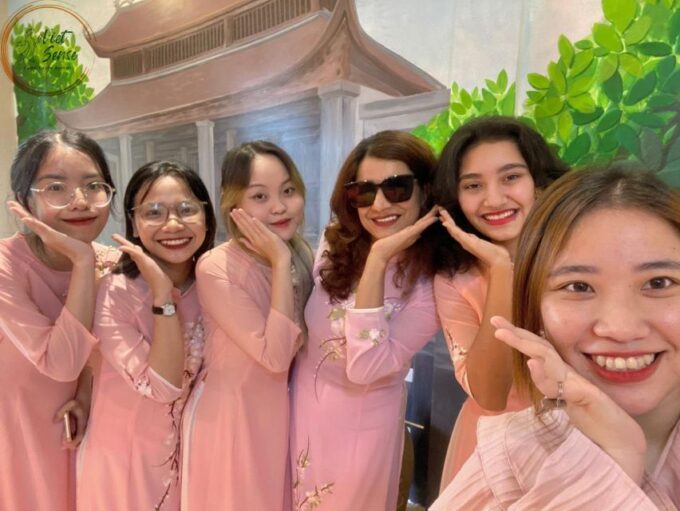 Da Nang: Experience Vietnamese Elegance With Ao Dai in Showroom - Recap