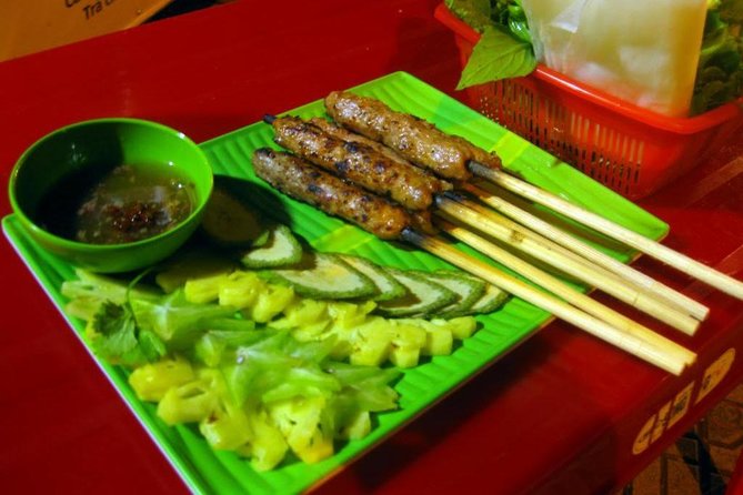 Da Nang Food Tour By Motorbike With Aodai Lady Rider - Accessibility