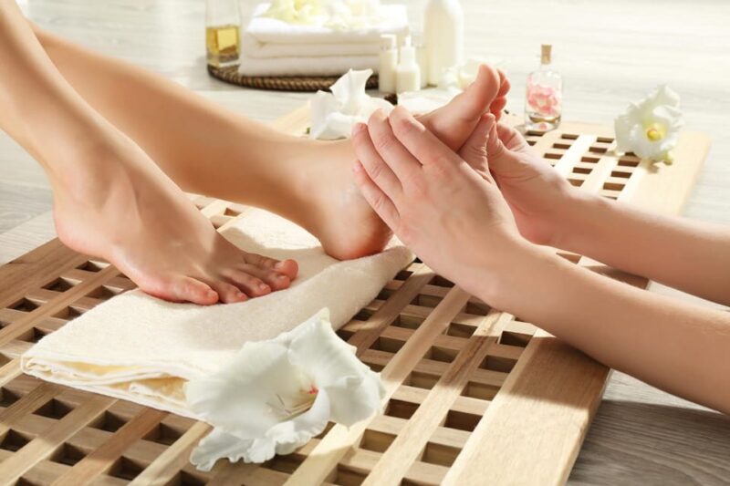 Da Nang: Foot Massage With Herbal Soak and Warm Water - Activity Overview