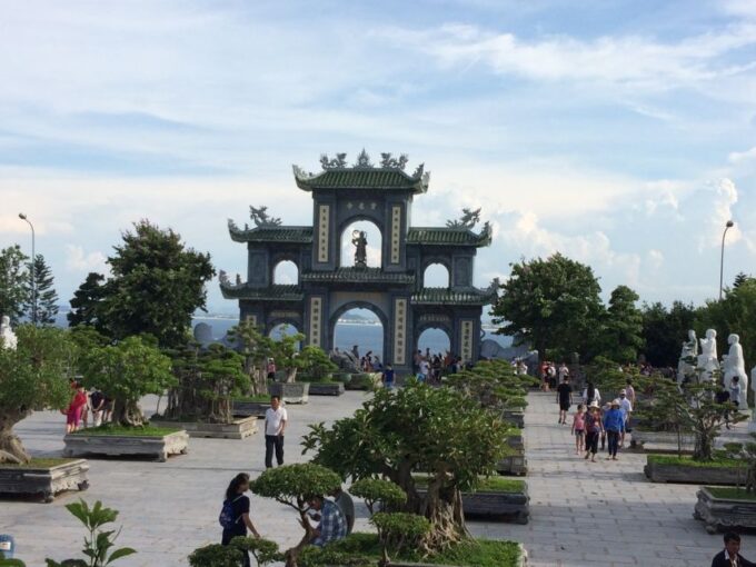 Da Nang - Half-Day Museums and Bridges Tour - Ho Chi Minh Museum: A Glimpse Into the Past