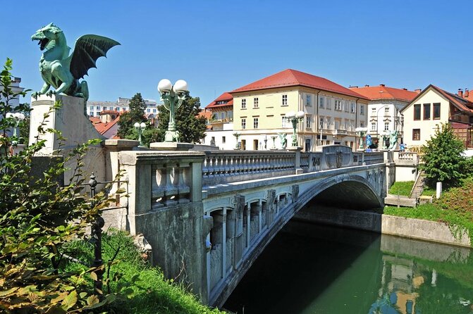 Da Nang & Hoi An: Food, Sightseeing, Culture & Hidden Gems - Iconic Japanese Covered Bridge