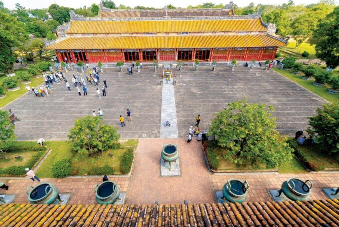 Da Nang/Hoi An: Hue City & Hai Van Pass 1 Day Tour - Historic Attractions