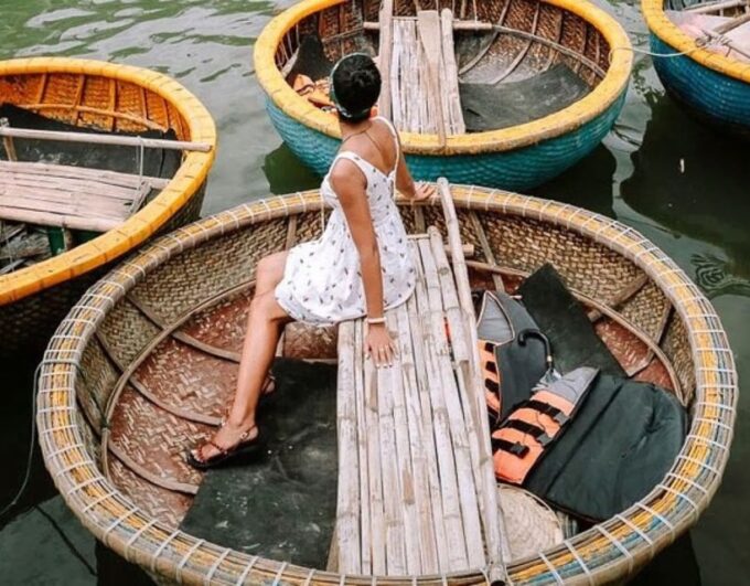 Da Nang: Hoi An Instagram Tour (Private & All-Inclusive) - Lantern Boat Ride