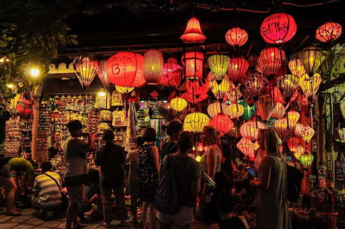 Da Nang: Hoi An Nighttime Heritage Experience - Immerse in Traditional Performing Arts