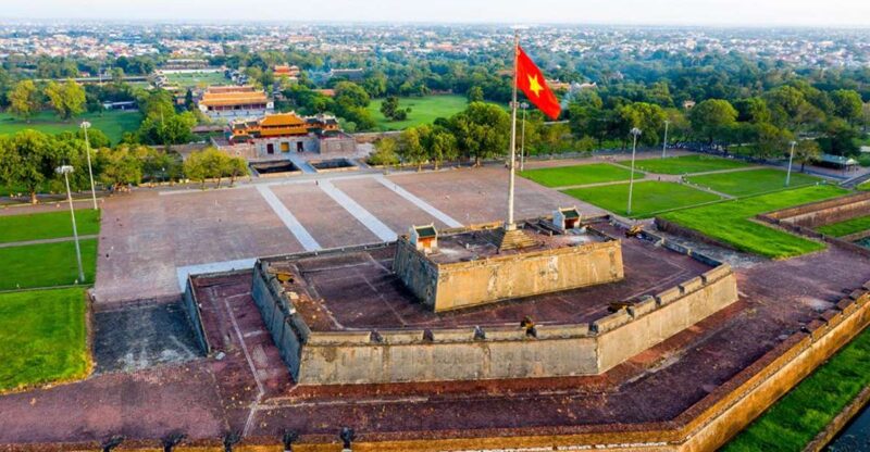 Da Nang: Hue Imperial City & Emperor Tomb & Thien Mu Pagoda - Khai Dinh Royal Tomb
