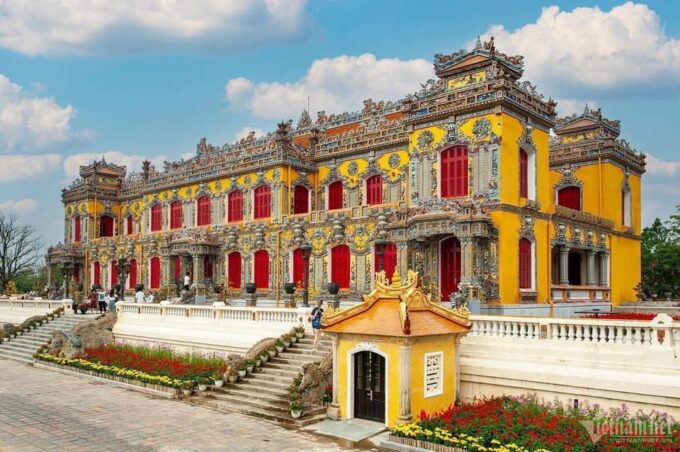 Da Nang: Hue Imperial City via Hai Van Pass Private Tour - Pickup and Drop-off Details
