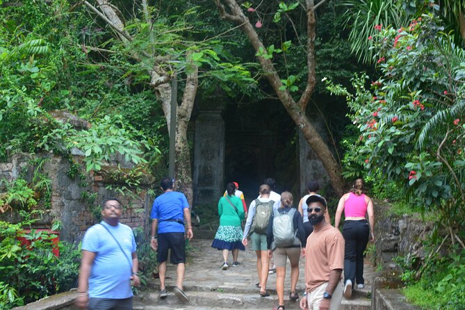 Da Nang: Linh Ung Pagoda, Marble Mountains & Hoi An Tour - Marble Mountains Highlights