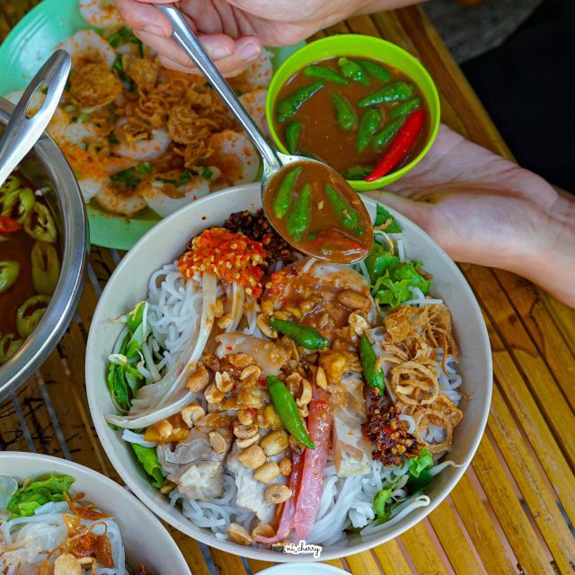 Da Nang: Local Street Food Walking Tour - Exploring Local Culture