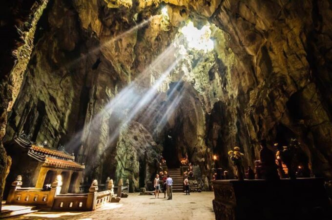 DA NANG: Marble Mountain & Monkey Mountain, Am Phu Cave - Discovering the Spiritual Depths of Am Phu Cave