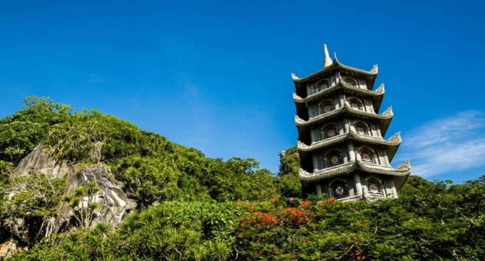 Da Nang : Marble Mountains, Monkey Mountain, and Am Phu Cave - Am Phu Cave