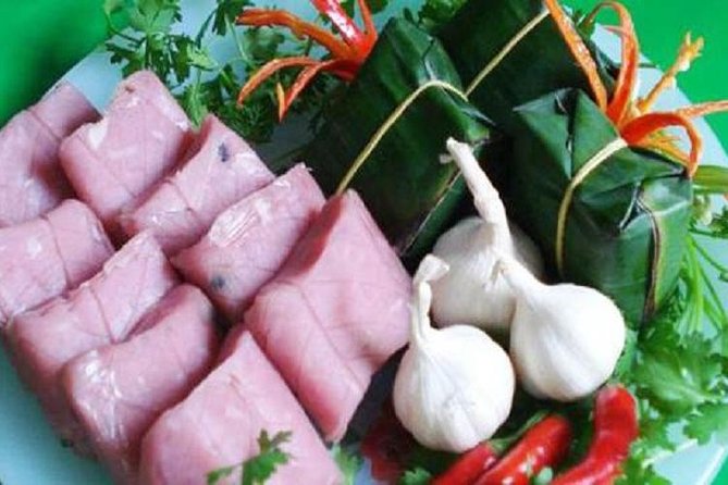 Da Nang Night Foodie & Sightseeing With Friendly Female Biker - Activities on the Da Nang Night Tour