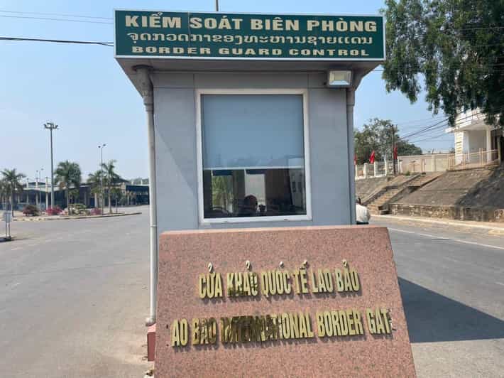 Da Nang: Private Car Transfer to Lao Bao Border - Important Information