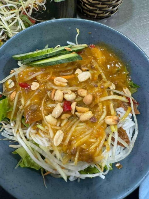 Da Nang Private Street Food Tour With Beautiful Female Guide - Inclusions and Exclusions