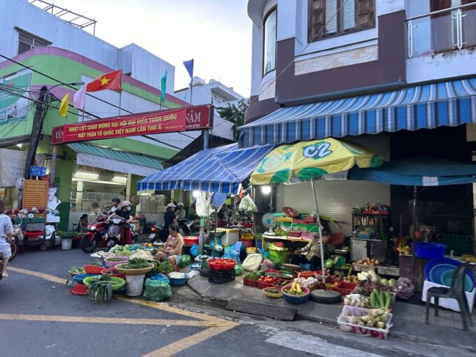 Da Nang: Street Food Evening Tour by Motorbike - Unique Beverage