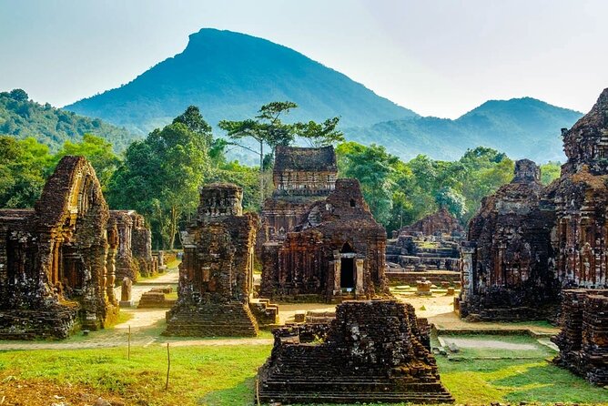 Da Nang to Hue and Hoi an 5-Days Private Tour With Local Expert - Wandering Through Hoi An