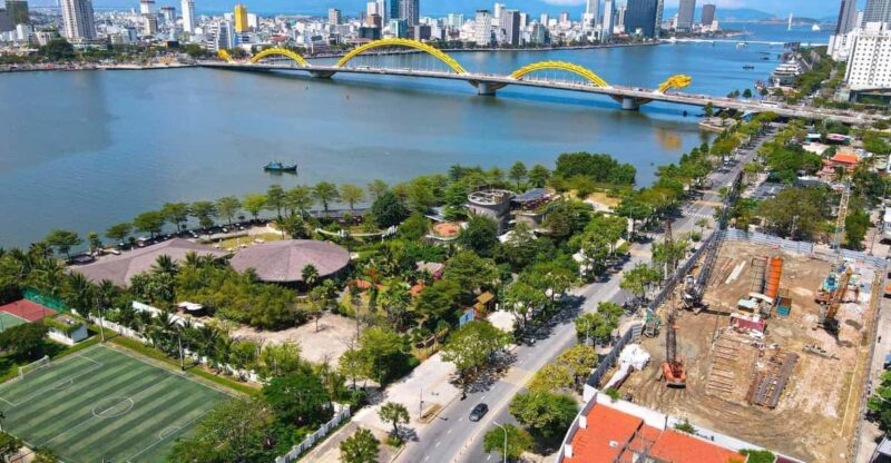 Da Nang to Hue by Car With Sightseeing - Vehicle and Driver Details
