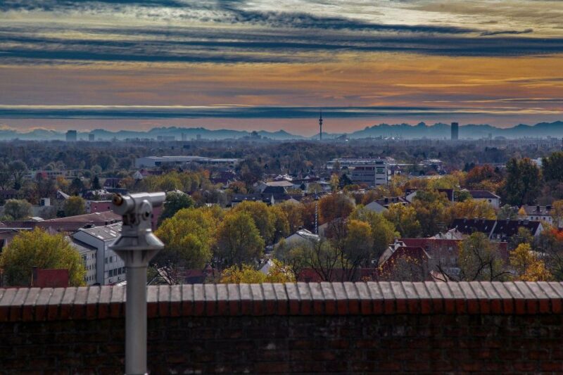 Dachau: Private Guided Walking Tour - Historical Significance