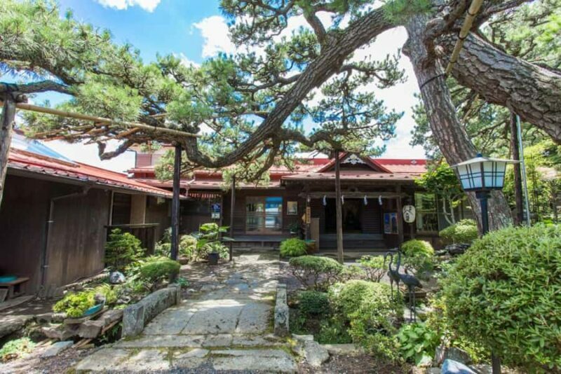 (Daikokuya) Fujiyoshida: Mt. Fuji Pilgrimage Tour with Lunch - Key Points