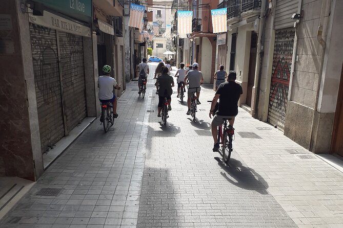 Daily Bike Rental Valencia - Accessibility and Policies