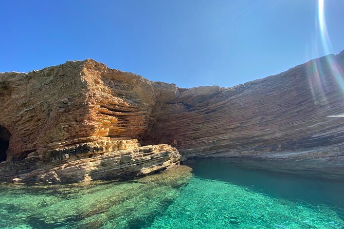 Daily Boat Trip Antiparos & Despotico - Inclusions and Amenities