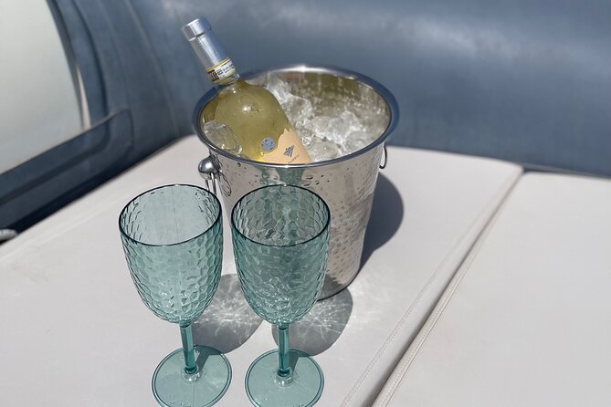 Daily Private Boat Tour in the La Maddalena Archipelago - Boat and Amenities