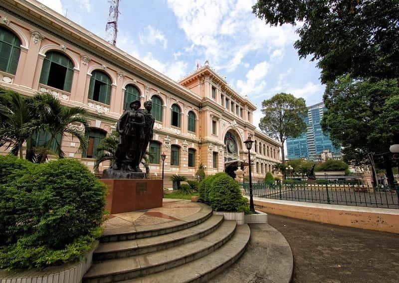 Daily Small Group Tour to Saigon City and Cu Chi Tunnels - Itinerary Highlights