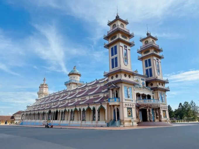 Daily Tour Cao Dai Temple - Ba Den Mountain (Van Son Top) - Recap