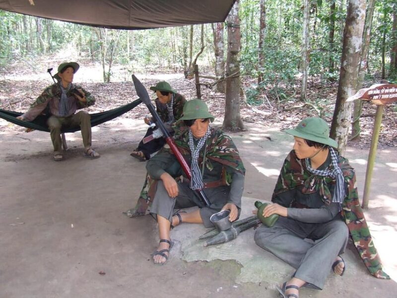 Daily Tour: Explore The Underground Tunnel Network in Cu Chi - Group Size and Guide