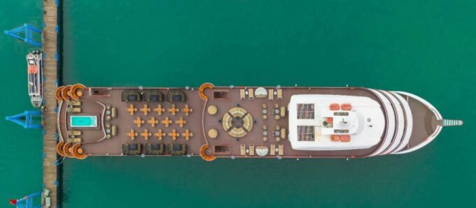 Daily Tour Ha Long Bay Full Day With Luxury Cruise - Getting to the Cruise Port