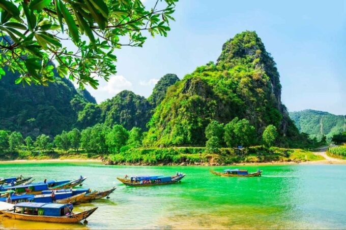 Daily Tour - Paradise Cave & Explore Phong Nha Cave by Boat - Lunch and Boat Ride