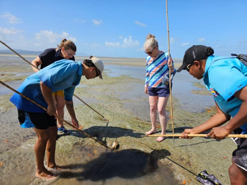 Daintree, Crocodile Cruise, Aboriginal Beach & Fishing Tour - Aboriginal Cultural Fishing