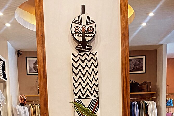 Dakar Shopping Gem & Food - Navigating the Art of Haggling