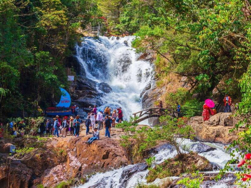 Dalat City Tour With Cable Car, Alpine Coaster, Mongoland... - Enjoy City and Nature Views From Robin Hill Cable Car
