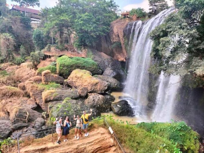 DALAT COUNTRYSIDE BY PRIVATE CAR - Cricket Farm and Coffee Plantation