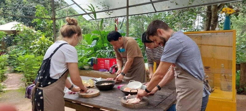 Dalat: Home Cooking Class With Central Market Tour - Experience Highlights