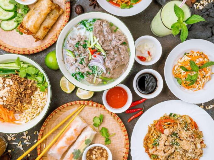 Dalat: Home Cooking Class With Central Market Tour - Meal Preparation and Dining
