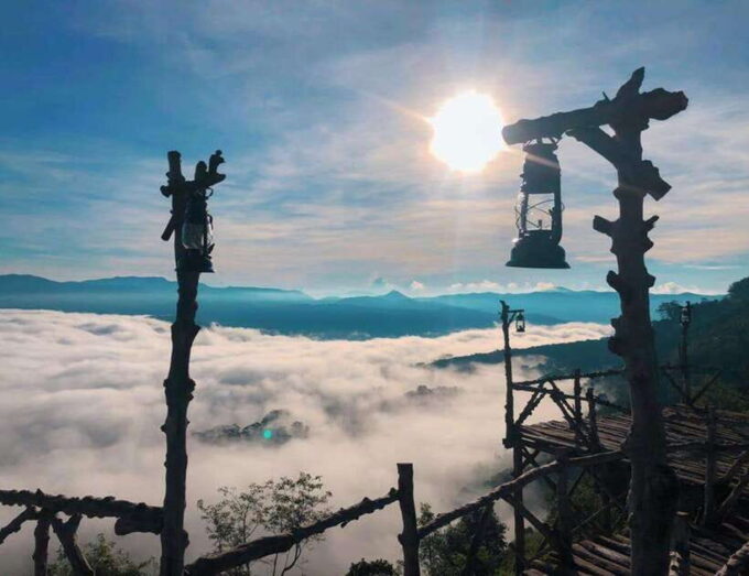 Dalat: Sunrise, Clouds, Peaceful Mornings From 4:00 to 10:00 - Loi Cua Gio Cafe Experience