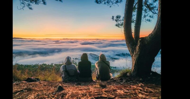 Dalat: Sunrise Mountain Hike Above Misty Valley & Breakfast - Breathtaking Panoramic Views