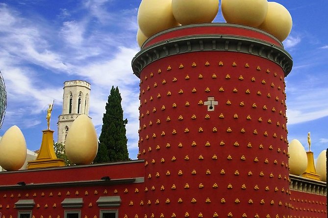 Dalí Museum and Costa Brava Small Group Tour From Girona - Accessibility and Requirements