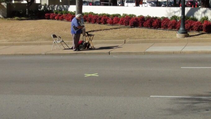 Dallas: 2-Hour JFK Assassination Tour Without Museum - Visiting the JFK Memorial