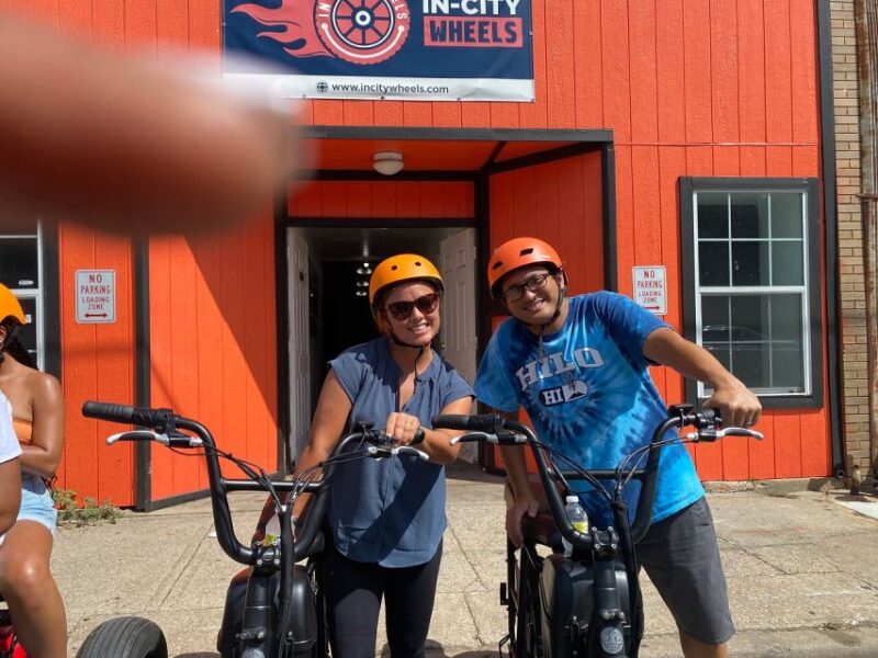 Dallas: Downtown E-Bike Sightseeing and History Tour - Participant and Language